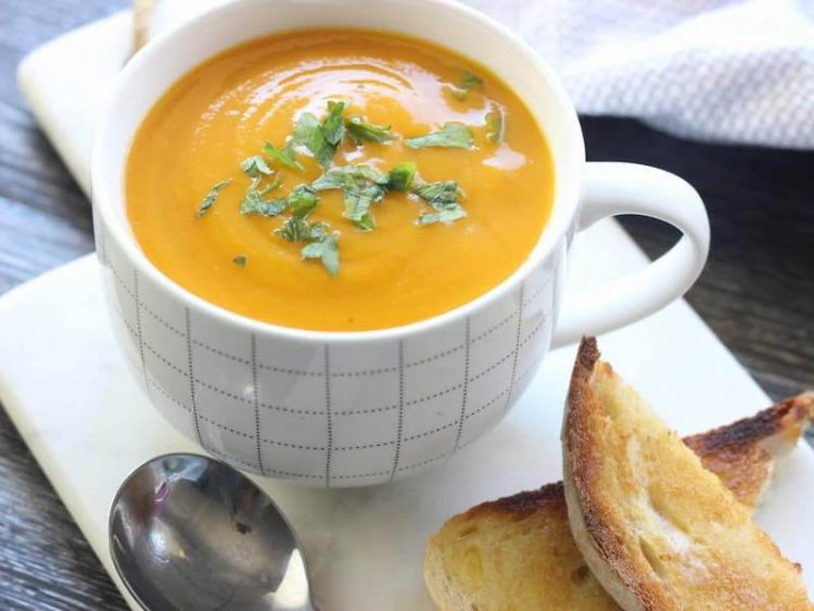 Easy peasy pumpkin soup recipe