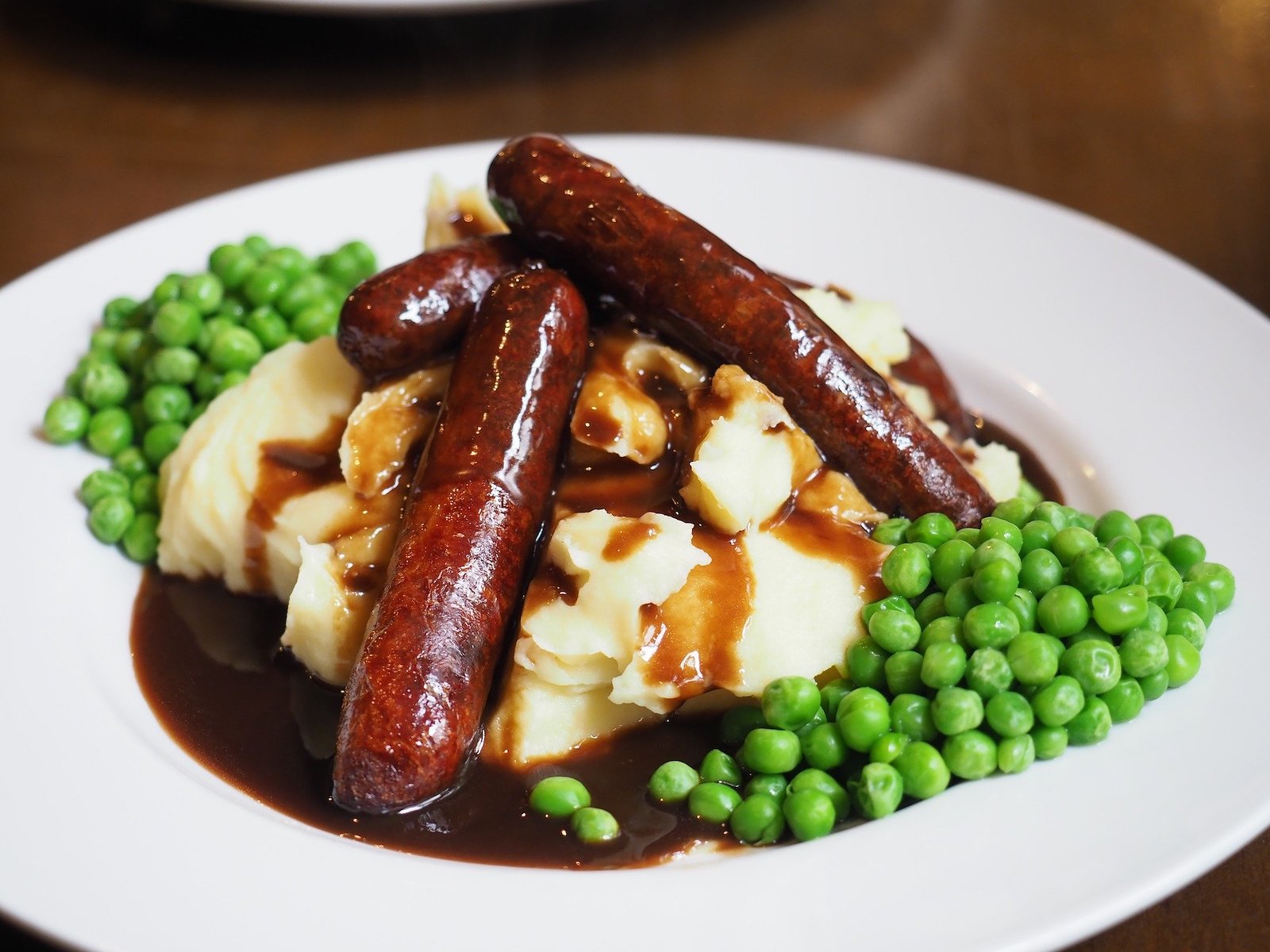 BANGERS AND MASH Bite Board