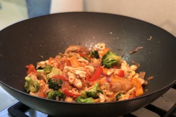Sweet chilli chicken stir-fry recipe